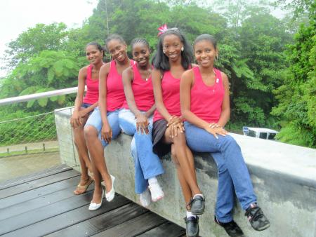 Orélia,chriti,lolo,christine et élodi